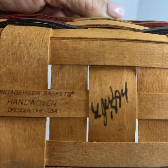 LONGABERGER BREAD BASKET w/Clear Plastic Protector & Rose Liner Signed 1994 - Picture 5 of 7